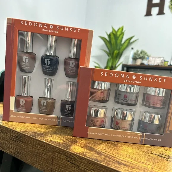 Revel Sedona sunset collection - Picture 1 of 1
